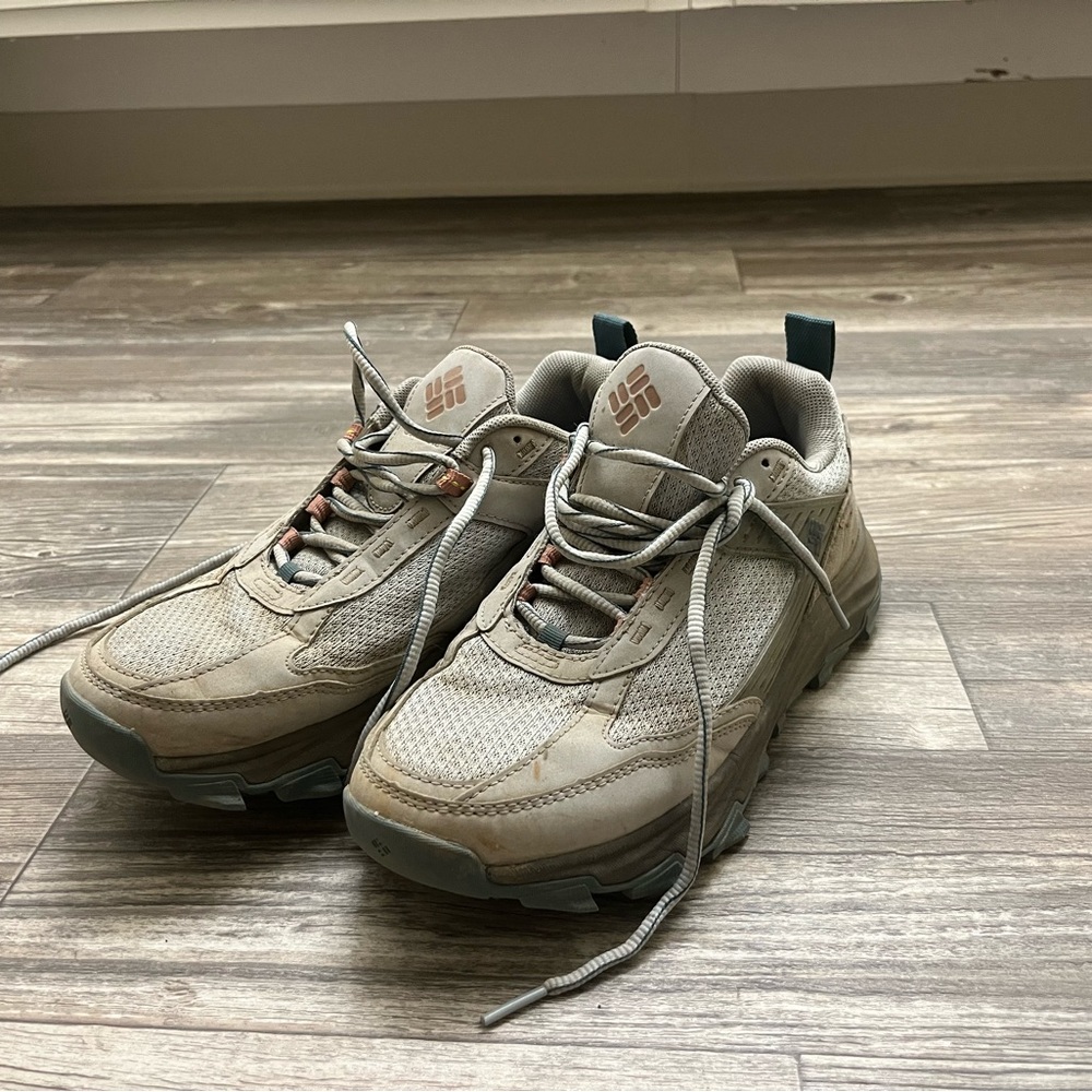 Columbia Women’s Blue Hiking Shoes